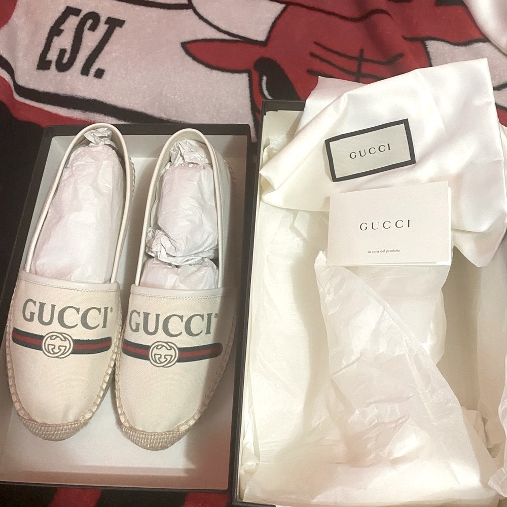 ♥️ GUCCI ESPADRILLES SLIP ON SIZE 40/U.S.10♥️